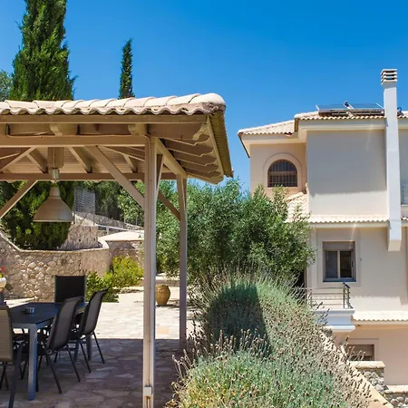 Artemis Nafplion Villa *