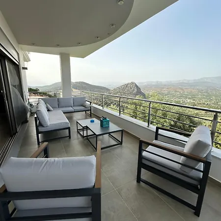 Artemis Nafplion Villa
