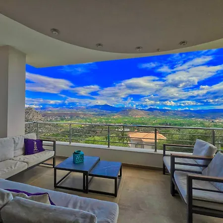 Artemis Nafplion Villa