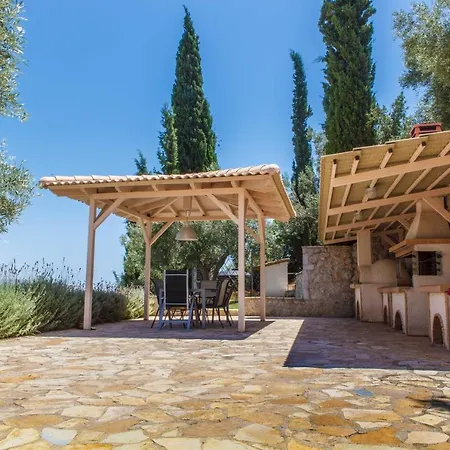 Artemis Nafplion * Tolón