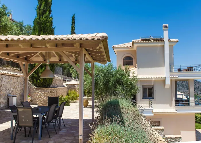 Artemis Nafplion Villa *