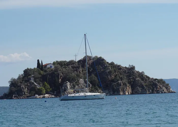 Artemis Nafplion Βίλα Τολό