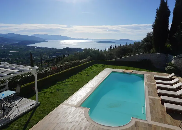 Artemis Nafplion Villa